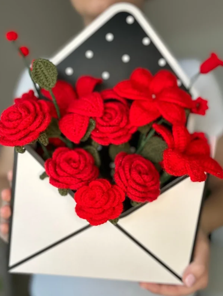 Anniversary / Valentine's Day Crochet Bouquet